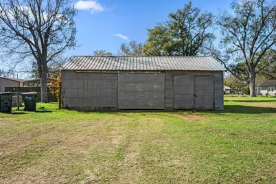 209 3rd Avenue, Columbus, TX 78934 - Photo 29