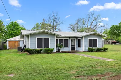 209 3rd Avenue, Columbus, TX 78934 - Photo 3
