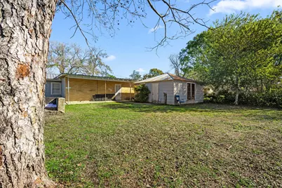 209 3rd Avenue, Columbus, TX 78934 - Photo 33