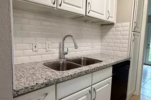 1518 Wirt Rd, Houston, TX 77055 - Photo 5