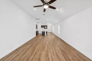 733 Falling Cave Dr, Willis, TX 77378 - Photo 17