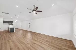 733 Falling Cave Dr, Willis, TX 77378 - Photo 15