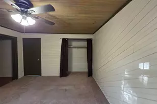 24605 Pools Creek Dr Dr, Huntsville, TX 77320 - Photo 7
