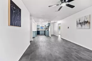 10027 Valley Sun Dr, Houston, TX 77078 - Photo 11