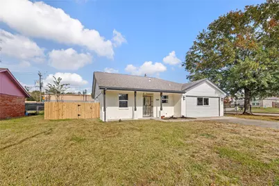 10027 Valley Sun Drive, Houston, TX 77078 - Photo 3