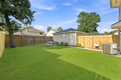 427 Laurel Timbers Drive, Houston, TX 77339 - Photo 25