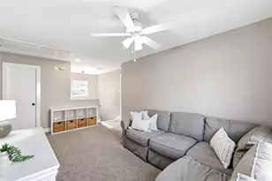 427 Laurel Timbers Dr, Houston, TX 77339 - Photo 15