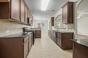 1439 Barras St, Alvin, TX 77511 - Photo 27