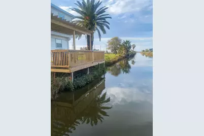 1168 N Tinkle Lane, Crystal Beach, TX 77650 - Photo 5