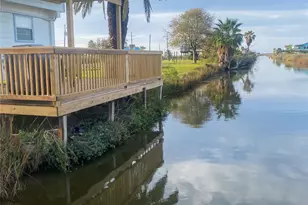 1168 N Tinkle Ln, Crystal Beach, TX 77650 - Photo 5