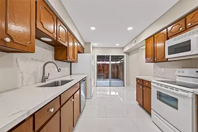 6649 De Moss Drive #649, Houston, TX 77074 - Photo 17