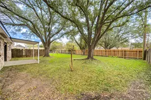 1921 Ripple Creek Dr, Rosenberg, TX 77471 - Photo 17