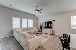2114 Levant Ln, Baytown, TX 77523 - Photo 7