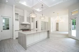422 Mignon Ln, Houston, TX 77024 - Photo 11