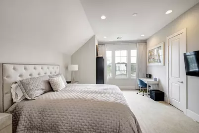 4734 Aftonshire Drive, Houston, TX 77027 - Photo 17