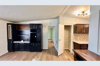 534 Lake Camelot Circle, Ivanhoe, TX 75979 - Photo 15