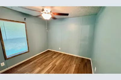 534 Lake Camelot Circle, Ivanhoe, TX 75979 - Photo 11
