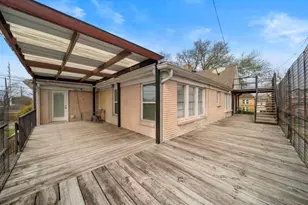 1633 Castle Ct, Houston, TX 77006 - Photo 21