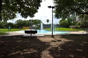 1633 Castle Ct, Houston, TX 77006 - Photo 33