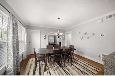 1633 Castle Court, Houston, TX 77006 - Photo 5