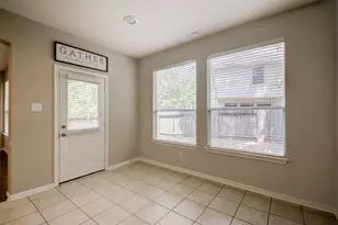 115 W Burberry Cir, The Woodlands, TX 77384 - Photo 11