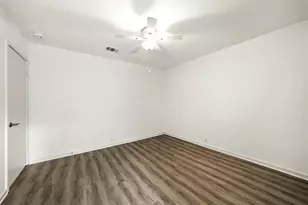 171 Litchfield Ln, Houston, TX 77024 - Photo 31