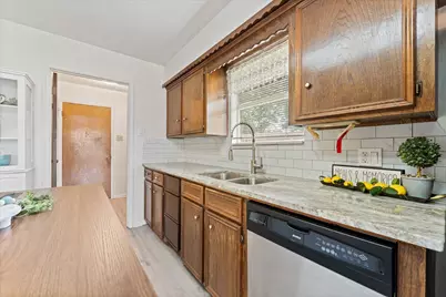 3607 Camelot Street, Baytown, TX 77521 - Photo 13