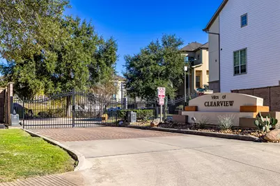 10626 Clearview Villa Place, Houston, TX 77025 - Photo 27