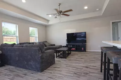 417 Dr Martin Luther King Jr Drive, La Porte, TX 77571 - Photo 3