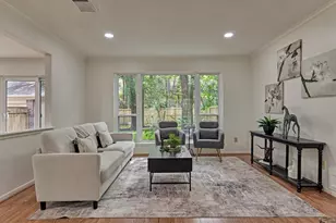71 Breezy Point Pl, Spring, TX 77381 - Photo 11