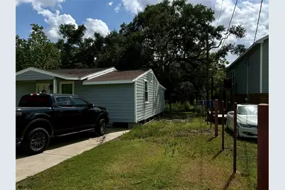 1420 Papendorf Lane, West Columbia, TX 77486 - Photo 3