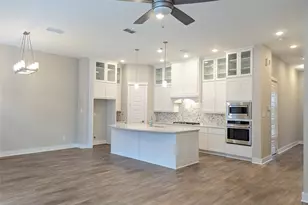 1705 Lindsey Ridge Dr, Houston, TX 77055 - Photo 5