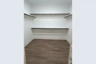 1705 Lindsey Ridge Drive, Houston, TX 77055 - Photo 9