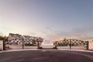 1705 Lindsey Ridge Dr, Houston, TX 77055 - Photo 19