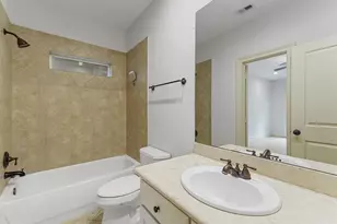 2418 Ralph St, Houston, TX 77006 - Photo 11