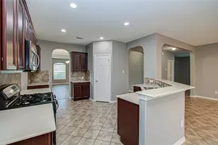 509 Redbridge Ln, League City, TX 77573 - Photo 11