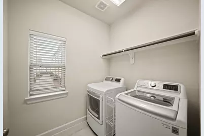 2025 Cambridge Heights Place, Houston, TX 77045 - Photo 15