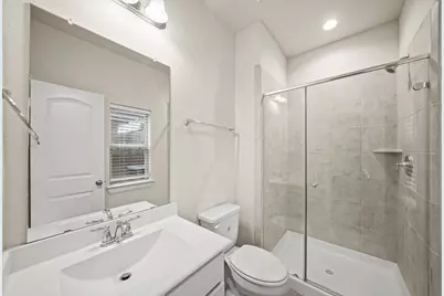 2025 Cambridge Heights Place, Houston, TX 77045 - Photo 7