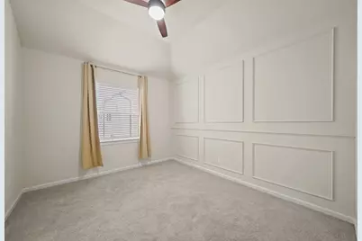 2025 Cambridge Heights Place, Houston, TX 77045 - Photo 17