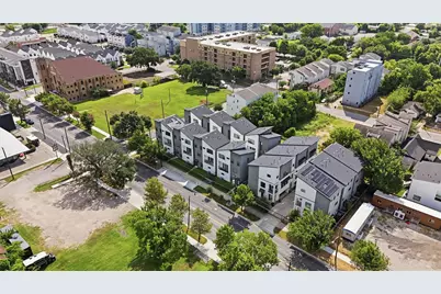 2404 Hadley #C, Houston, TX 77003 - Photo 31