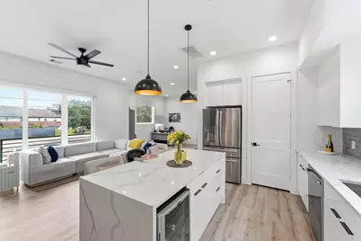 2404 Hadley #C, Houston, TX 77003 - Photo 7
