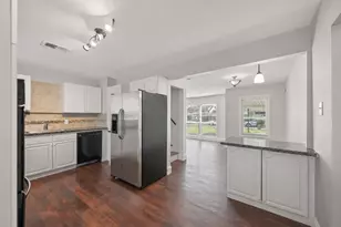 3823 Florinda St, Houston, TX 77021 - Photo 13