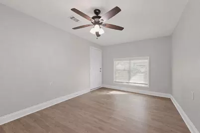 3823 Florinda Street, Houston, TX 77021 - Photo 15
