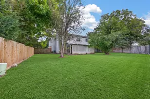 15818 Manfield Dr, Houston, TX 77082 - Photo 41