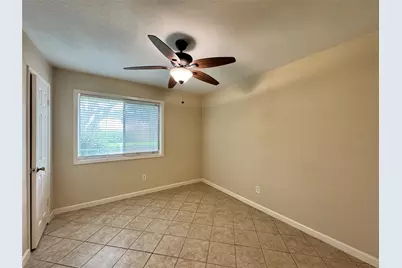 2439 Woodstream Boulevard, Sugar Land, TX 77479 - Photo 9