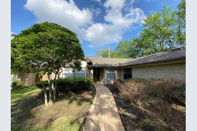 2439 Woodstream Boulevard, Sugar Land, TX 77479 - Photo 3