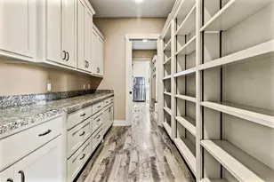399 Fm 1696 Road W, Huntsville, TX 77320 - Photo 11