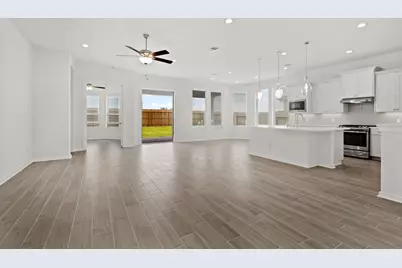 18111 Scarlett Hummingbird Court, Conroe, TX 77302 - Photo 5