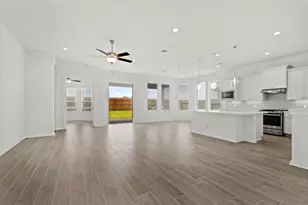18111 Scarlett Hummingbird Ct, Conroe, TX 77302 - Photo 5