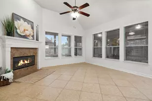 307 Arbor Ridge Ln, Conroe, TX 77384 - Photo 9